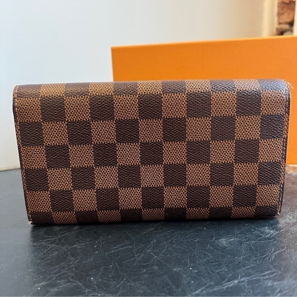 Authentic Louis Vuitton Sarah Damier Ebene wallet - Picture 5 of 11